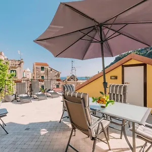 Bouganville House Apartamento
