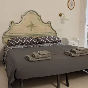 bellaflo-small-apartment-in-the-center-of-florence.it-tuscanyhotel.com/