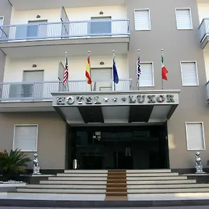 3* Hotell Luxor